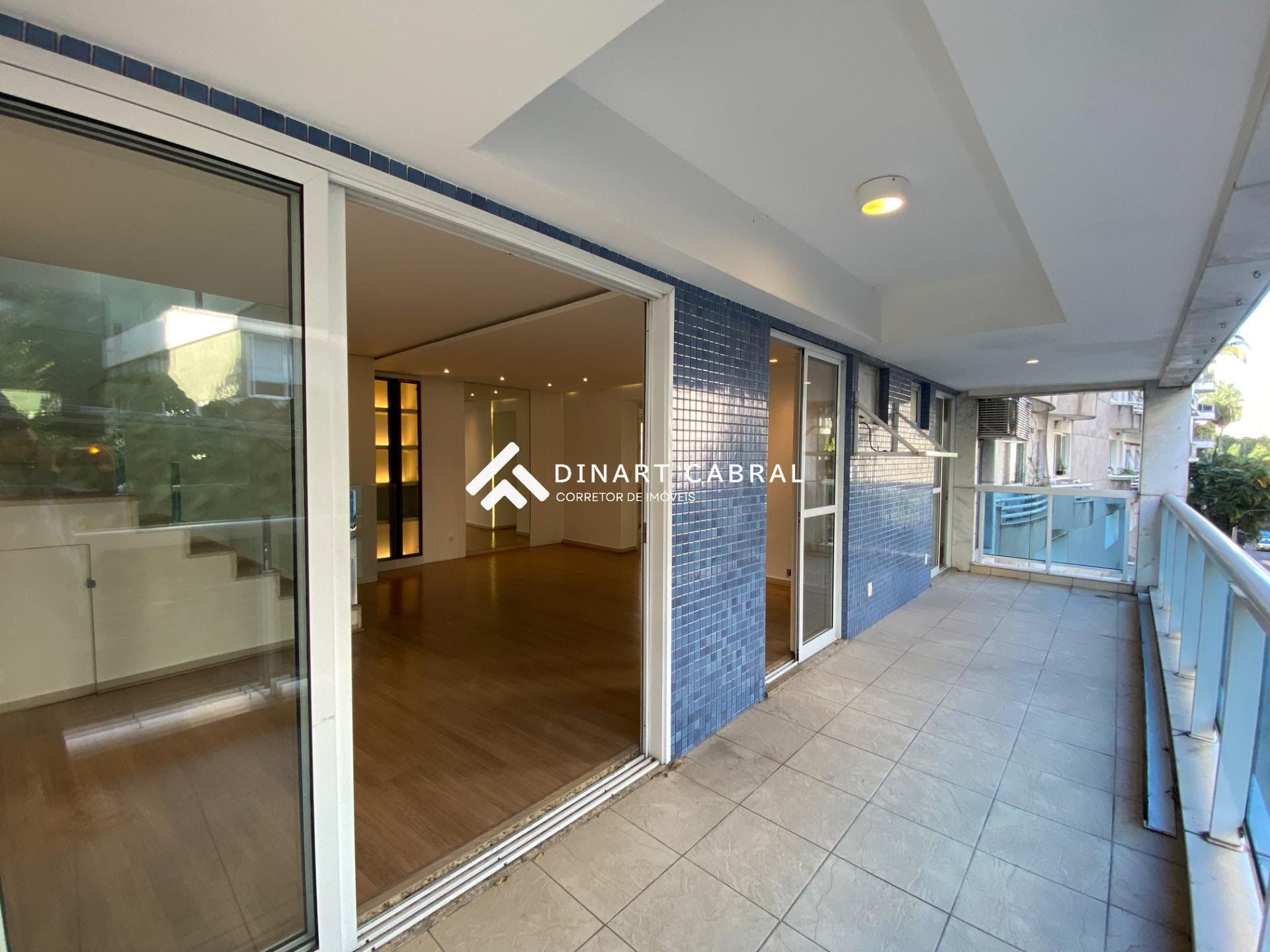 Apartamento à venda com 2 quartos, 1 suíte, 3 vagas e 176m² no Leblon, Rio de Janeiro (RJ) — foto 9 de 30