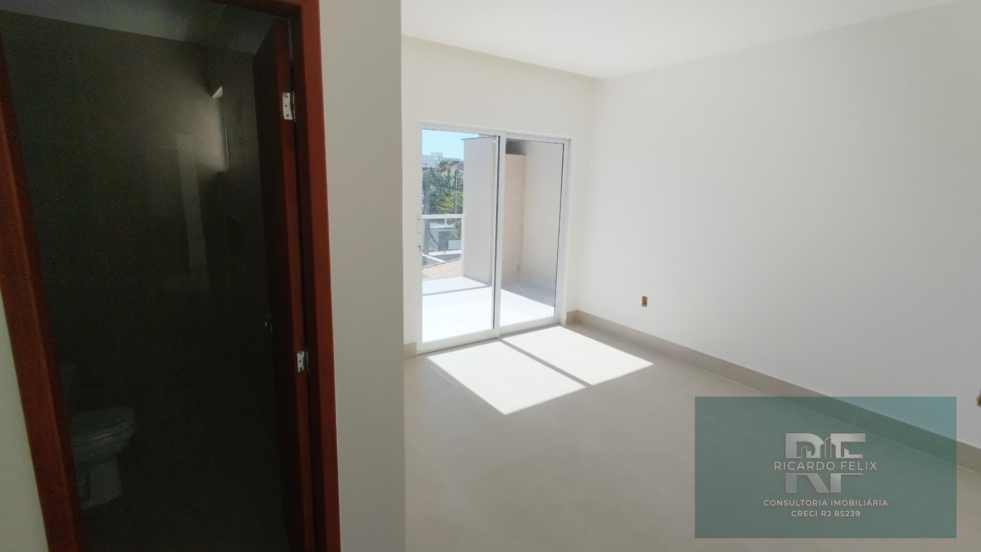 Casa à venda com 4 quartos, 4 suítes, 2 vagas e 180m² no Recreio, Rio das Ostras (RJ) — foto 23 de 27
