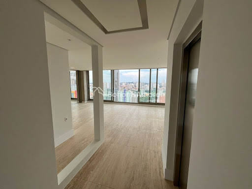 Apartamento, 3 quartos, 257 m² - Foto 2