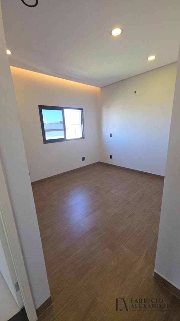 Casa à venda com 3 quartos, 3 suítes, 4 vagas e 250m² no Alphaville, Mirassol (SP) — foto 15 de 29