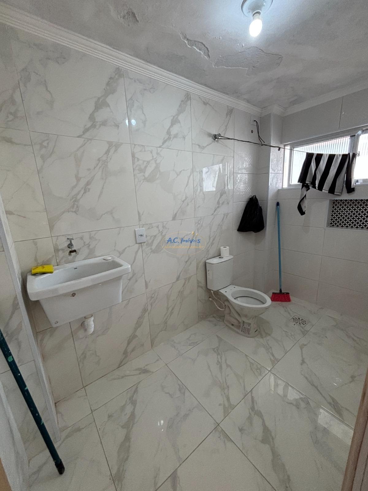 Apartamento à venda com 2 quartos, 1 banheiro, 1 vaga e 43m² no Guilhermina, Praia Grande (SP) — foto 10 de 14