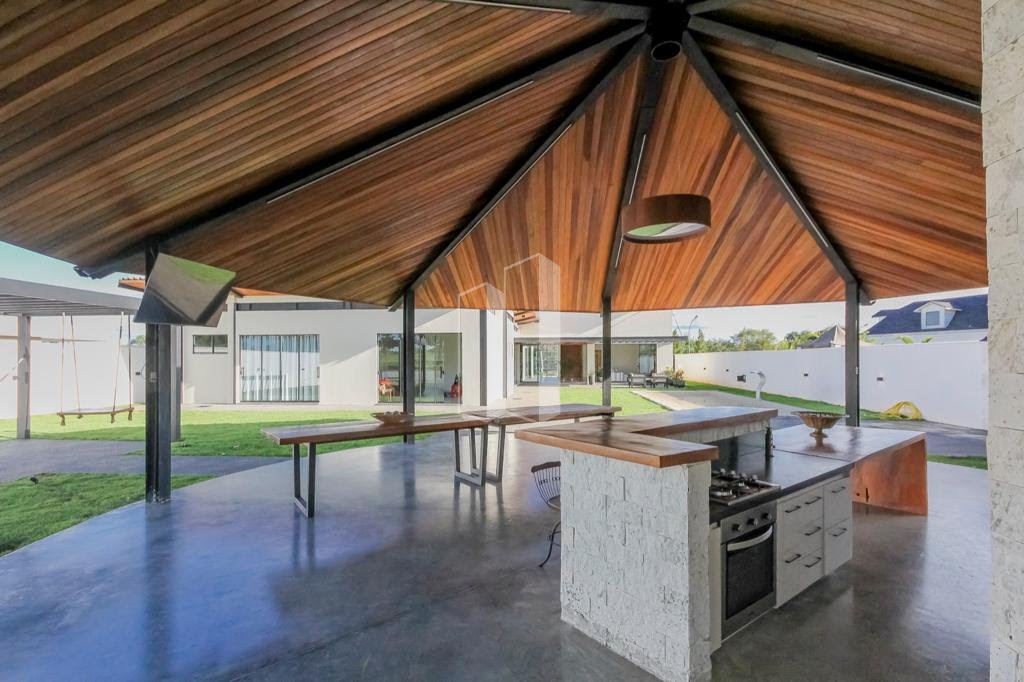 Casa à venda com 5 quartos, 5 suítes, 4 vagas e 615m² no Fazenda Vau das Pombas, Goiânia (GO) — foto 18 de 30