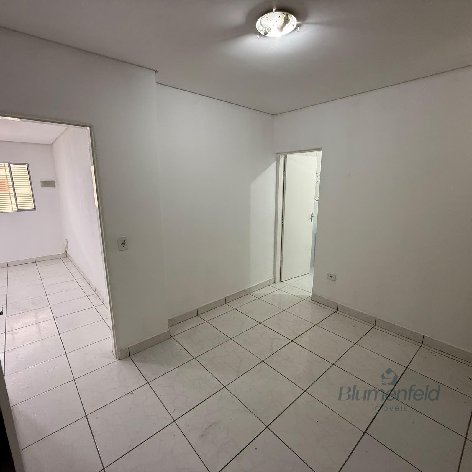Casa para alugar com 1 quarto, 1 suíte, 1 vaga e 100m² no Jardim Rincão, Arujá (SP) — foto 7 de 9