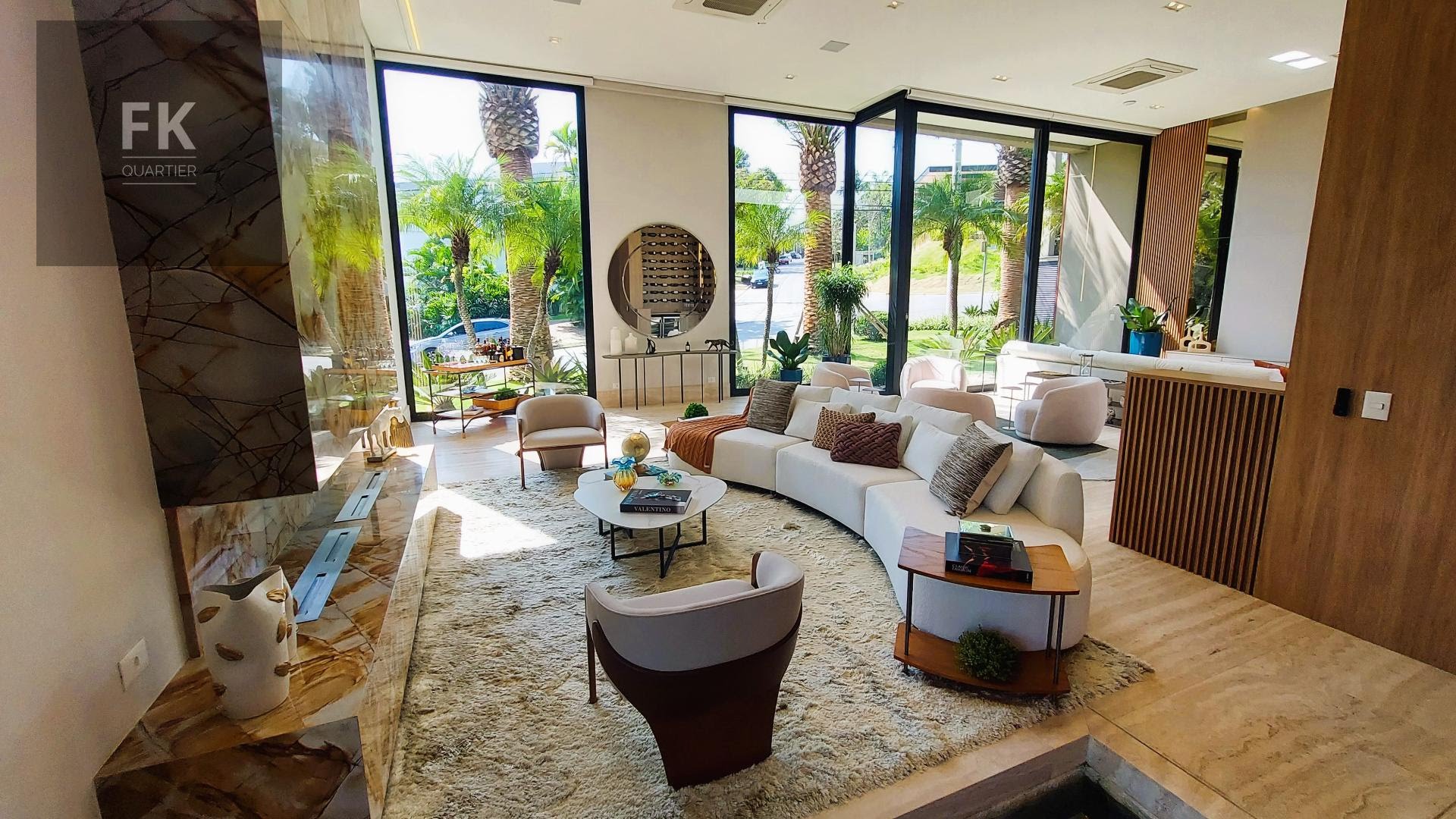 Casa à venda com 5 quartos, 5 suítes, 6 vagas e 1050m² no Alphaville Residencial Dois, Barueri (SP) — foto 5 de 30