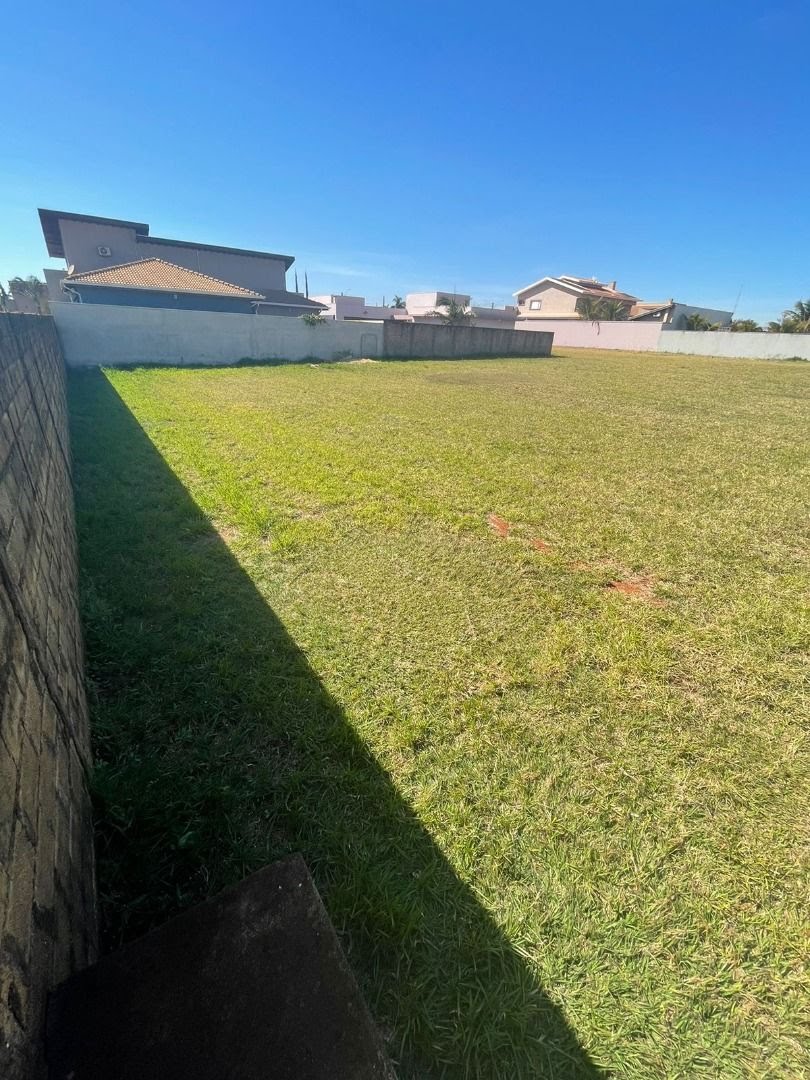 Terreno à venda com 700m² de terreno no Residencial Ana Carolina, Cravinhos — foto principal