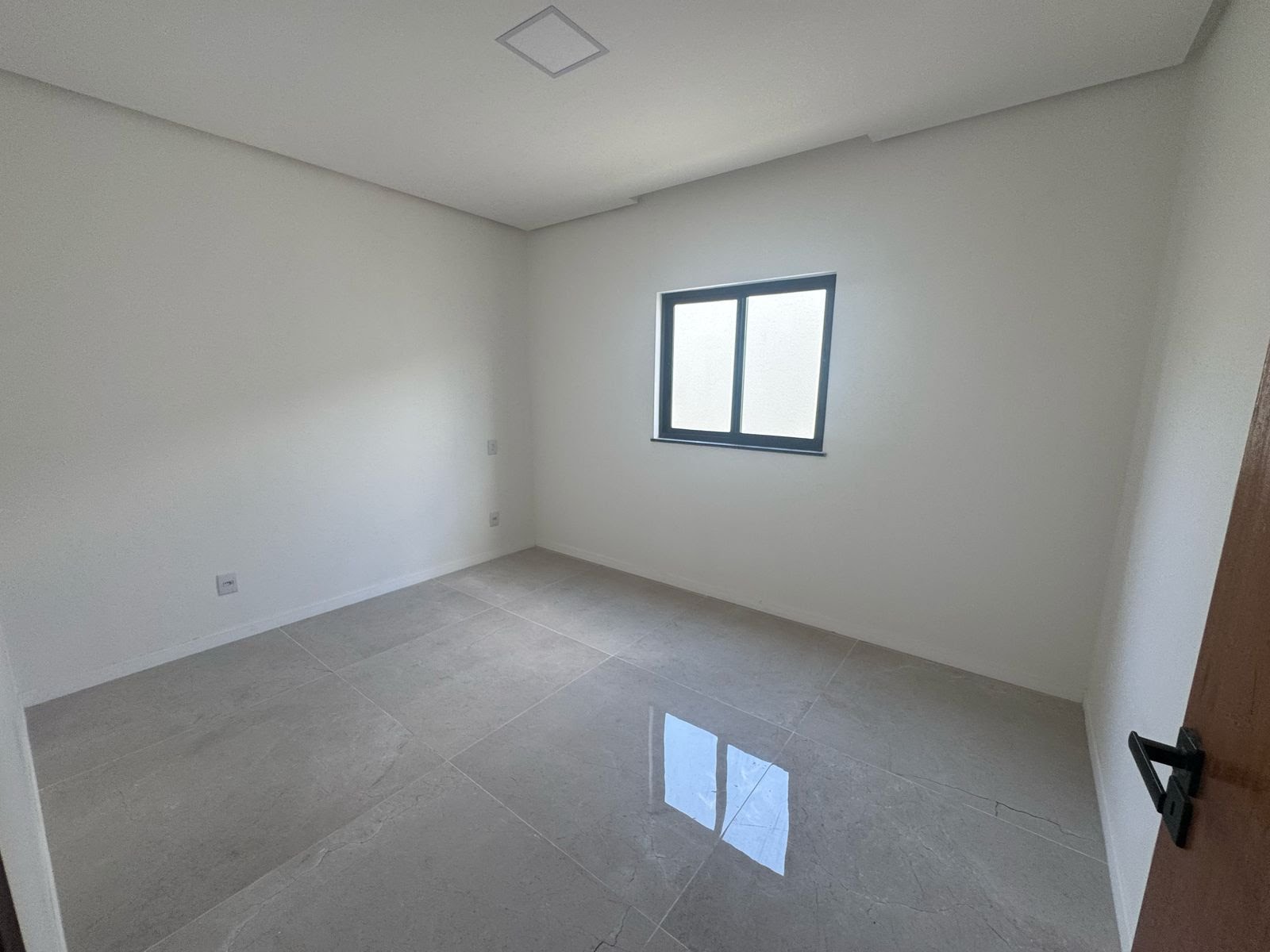 Casa à venda com 3 quartos, 3 suítes, 2 vagas e 165m² no Sim, Feira de Santana (BA) — foto 7 de 9