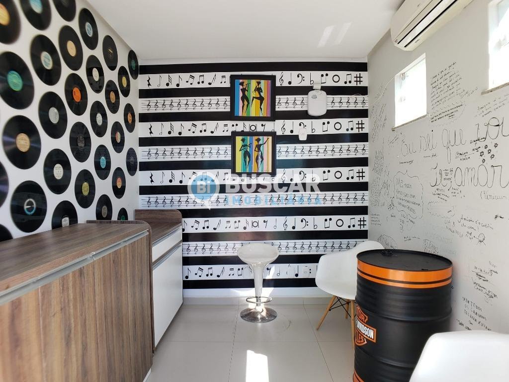 Casa à venda com 4 quartos, 3 suítes, 2 vagas e 346m² no Papagaio, Feira de Santana (BA) — foto 6 de 21