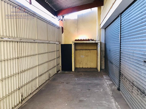 Portão, outra vista