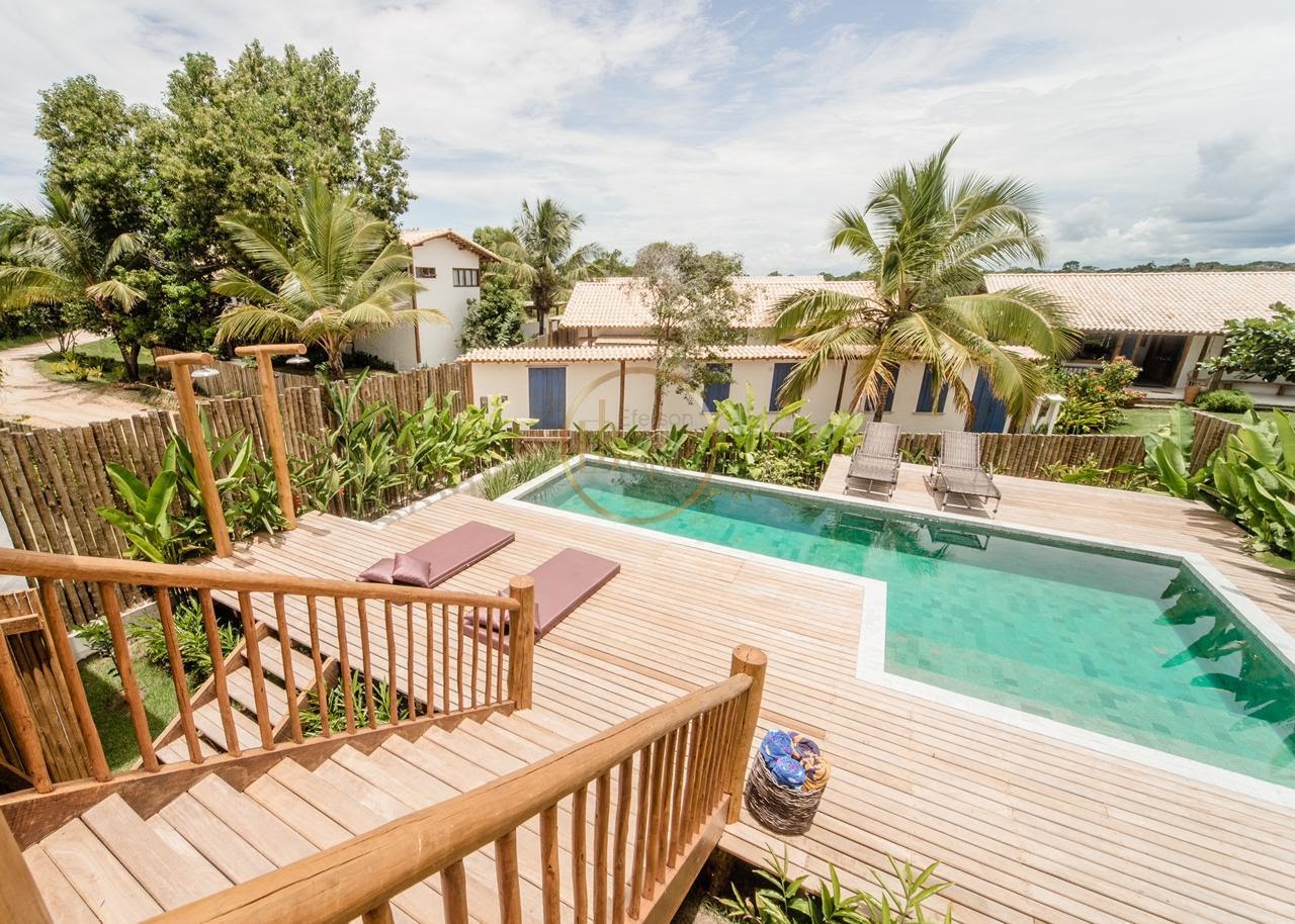 Casa à venda com 4 quartos, 5 banheiros, 3 vagas e 180m² no Estrada de Trancoso, Porto Seguro — foto principal