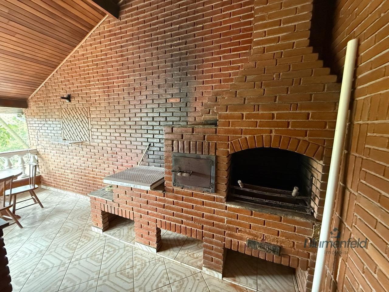 Casa para alugar com 5 quartos, 2 suítes, 4 vagas e 250m² no Vila Arujá, Arujá (SP) — foto 16 de 25
