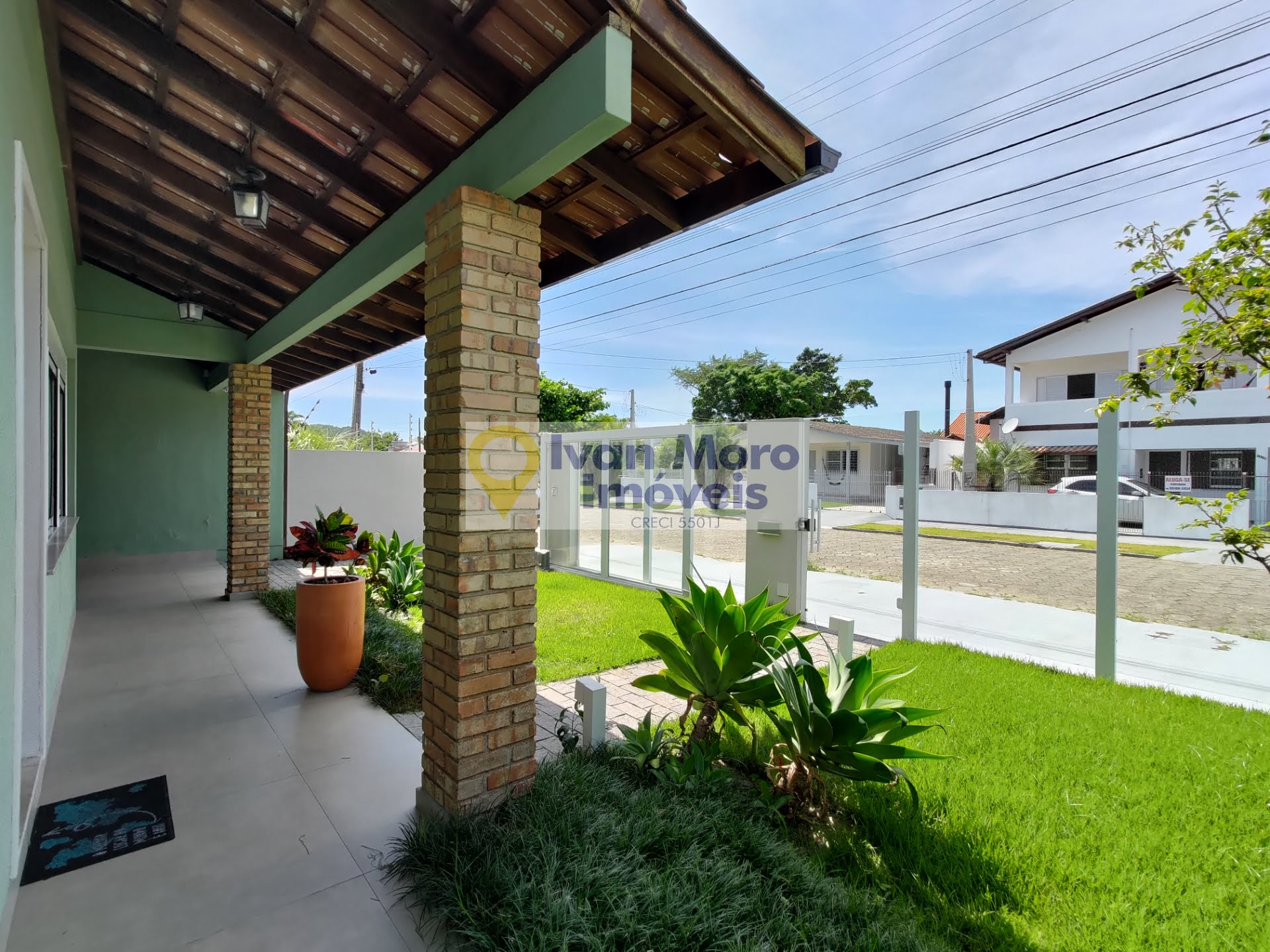Casa para alugar com 4 quartos, 1 suíte e 3 vagas no Daniela, Florianópolis (SC) — foto 6 de 30