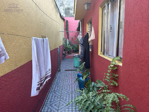 Corredor para os fundos