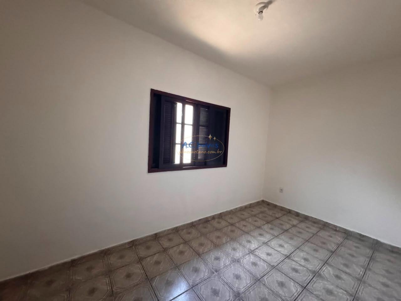 Casa à venda com 2 quartos, 1 suíte, 2 vagas e 125m² no Maracanã, Praia Grande (SP) — foto 9 de 17