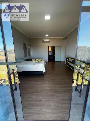 Casa à venda com 5 quartos, 3 suítes, 2 vagas e 300m² no Carneiros, Piranguinho (MG) — foto 9 de 30
