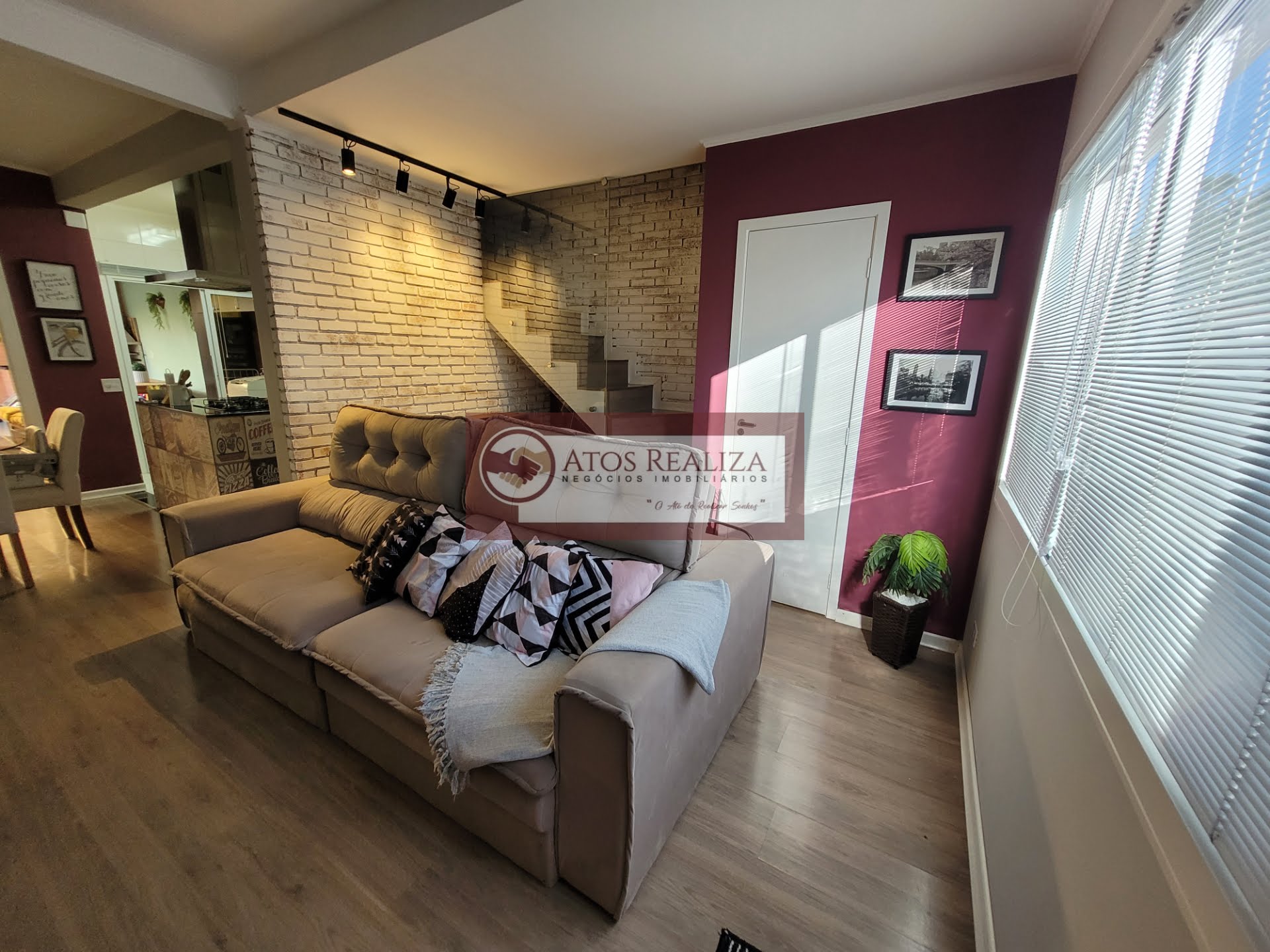 Casa à venda com 3 quartos, 1 suíte, 2 vagas e 154m² no Rio Bonito, São Paulo (SP) — foto 2 de 30