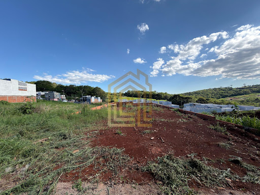 Terreno pronto pra construir no bairro Veredas  -  Cascavel
