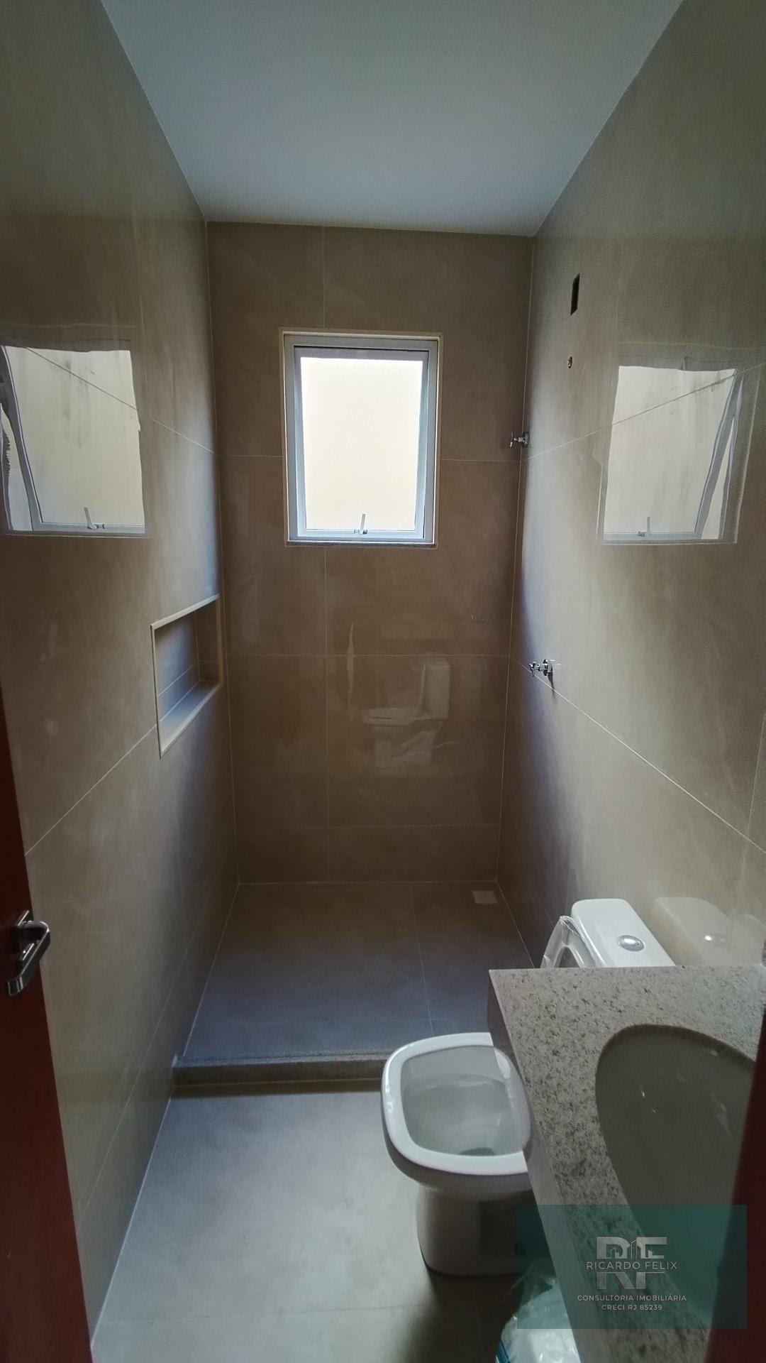 Casa à venda com 4 quartos, 4 suítes, 2 vagas e 180m² no Recreio, Rio das Ostras (RJ) — foto 14 de 27