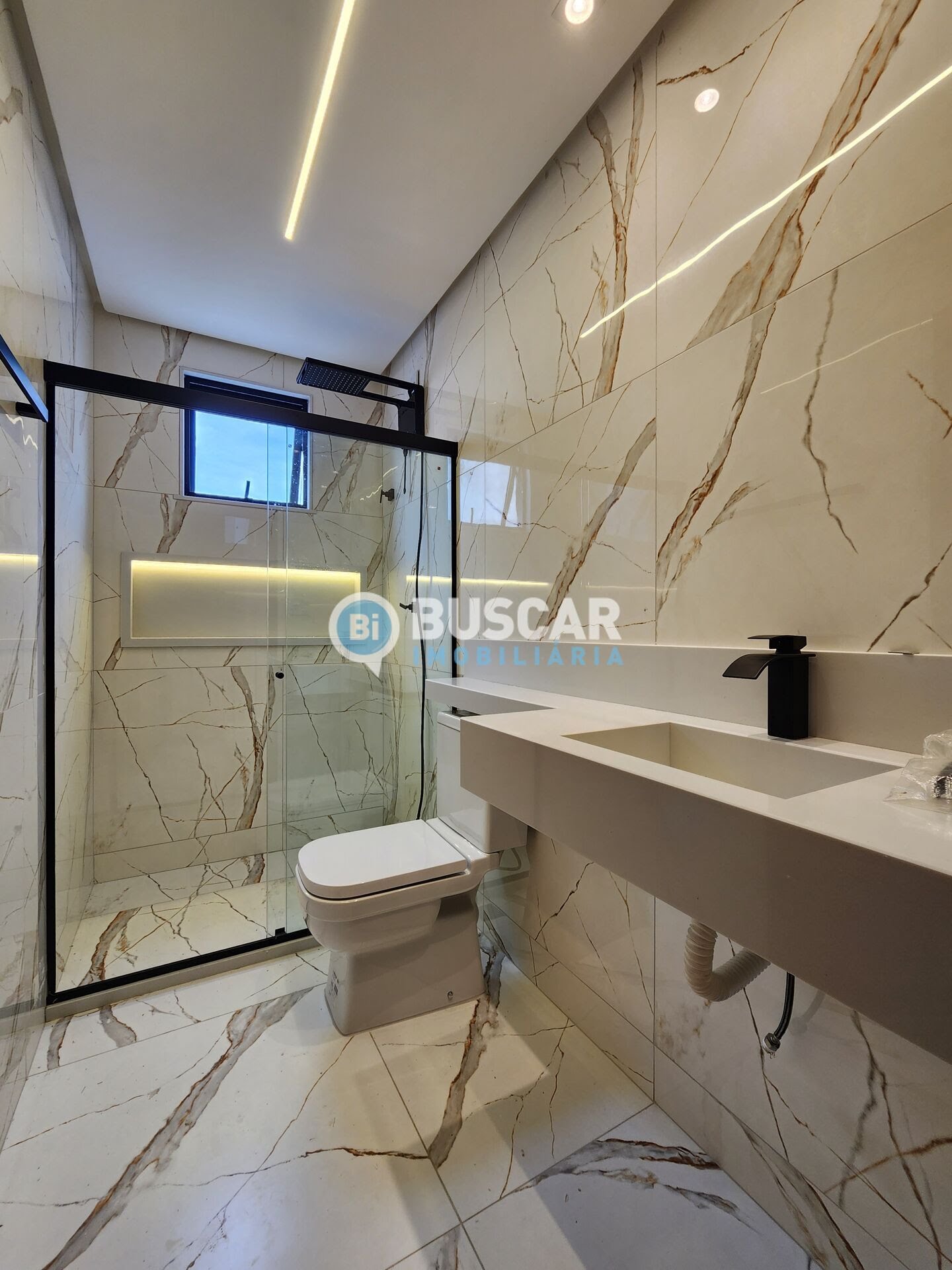 Casa à venda com 4 quartos, 4 suítes, 4 vagas e 307m² no Sim, Feira de Santana (BA) — foto 17 de 21
