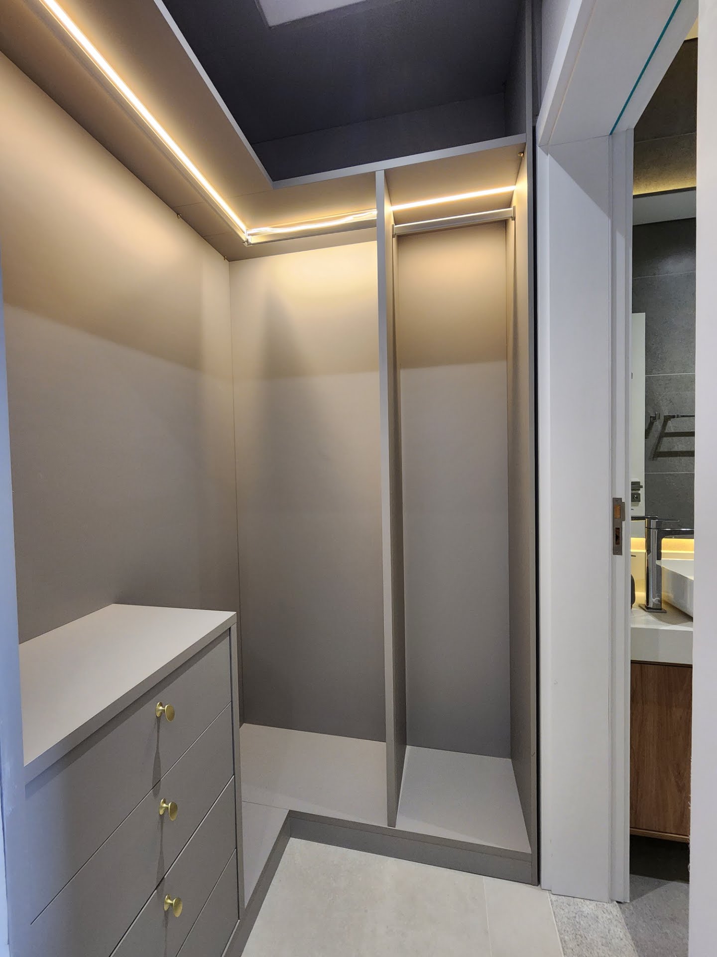 Casa à venda com 6 quartos, 6 suítes, 4 vagas e 400m² no Centro, Mata de São João (BA) — foto 25 de 30