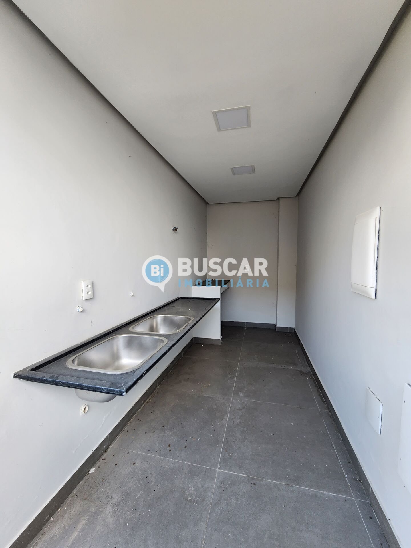 Casa à venda com 4 quartos, 4 suítes, 4 vagas e 400m² no Vale do Jacuípe, Feira de Santana (BA) — foto 5 de 21