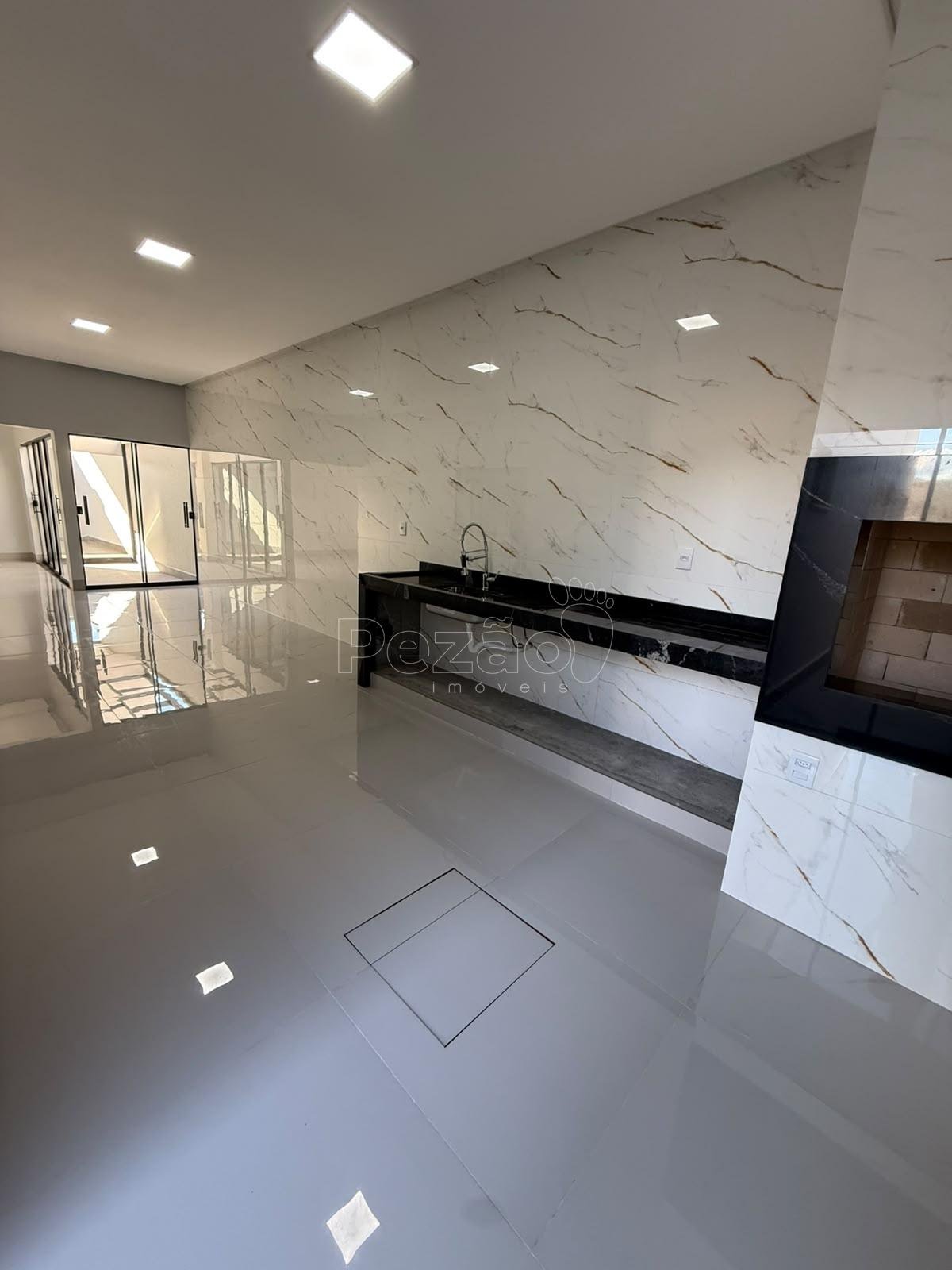 Casa à venda com 3 quartos, 1 suíte, 4 vagas e 250m² no Setor Bela Vista, Itapuranga (GO) — foto 7 de 14