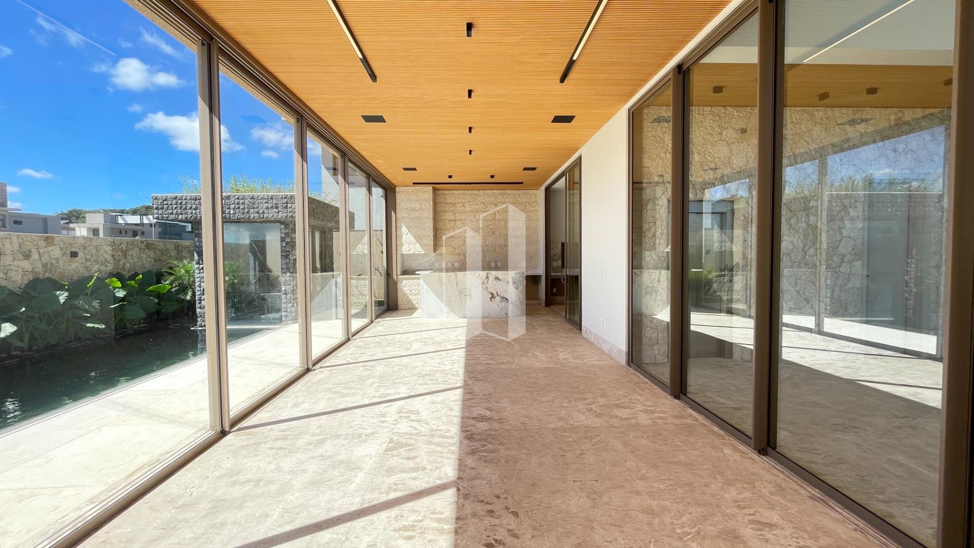Casa à venda com 5 quartos, 5 suítes, 6 vagas e 440m² no Jardins França, Goiânia (GO) — foto 12 de 30