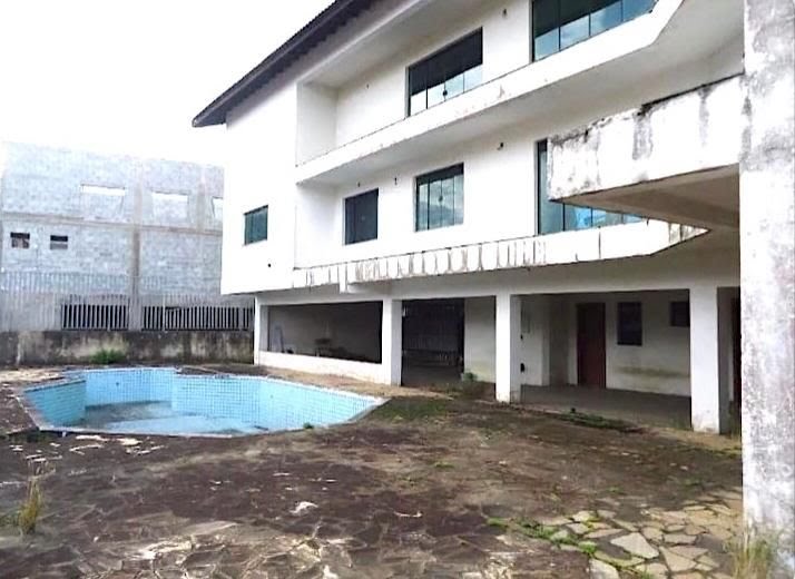 Casa à venda com 5 quartos, 2 suítes, 8 vagas e 740m² no Center Ville, Arujá (SP) — foto 2 de 16