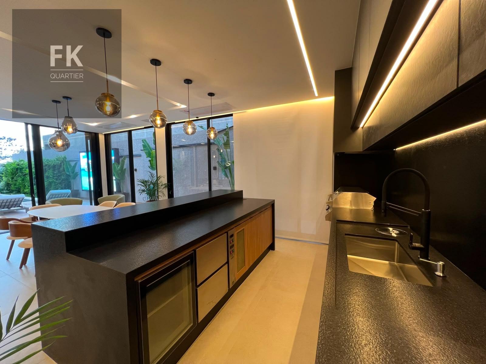 Casa à venda com 4 quartos, 4 suítes, 6 vagas e 490m² no Alphaville, Santana de Parnaíba (SP) — foto 14 de 30