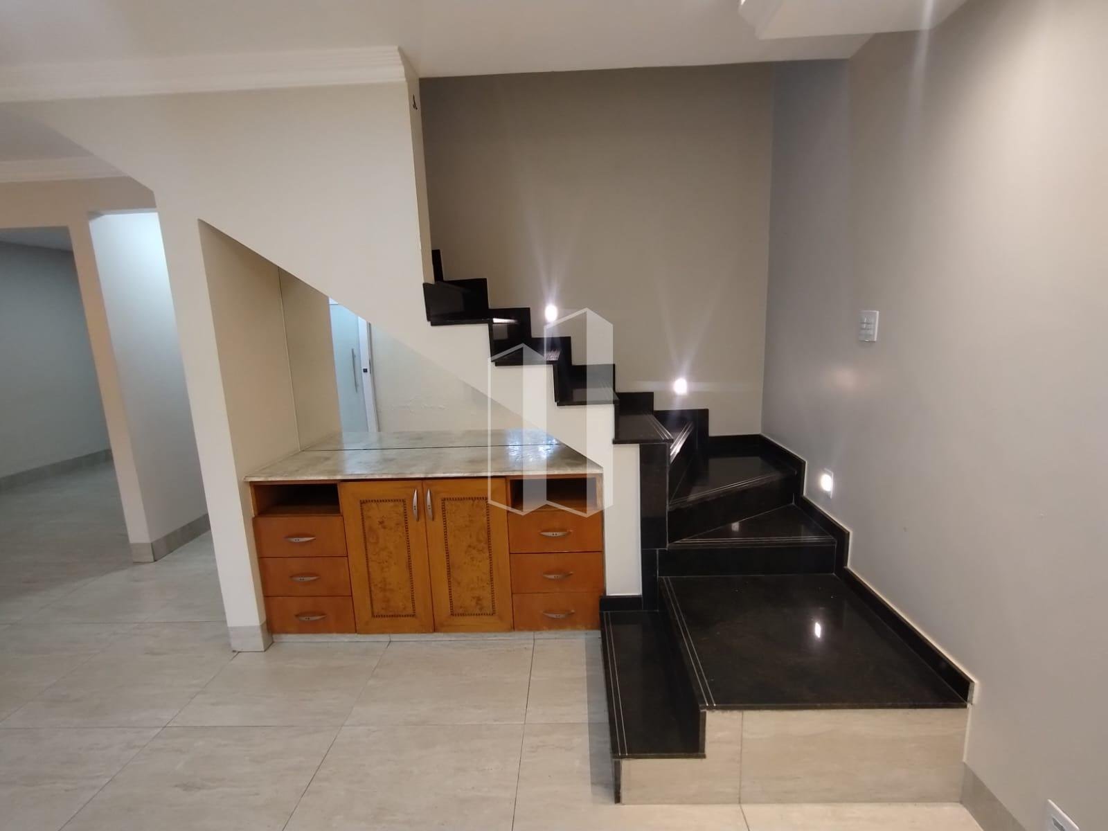 Casa para alugar com 4 quartos, 1 suíte, 2 vagas e 200m² no Parque Anhanguera, Goiânia (GO) — foto 18 de 30