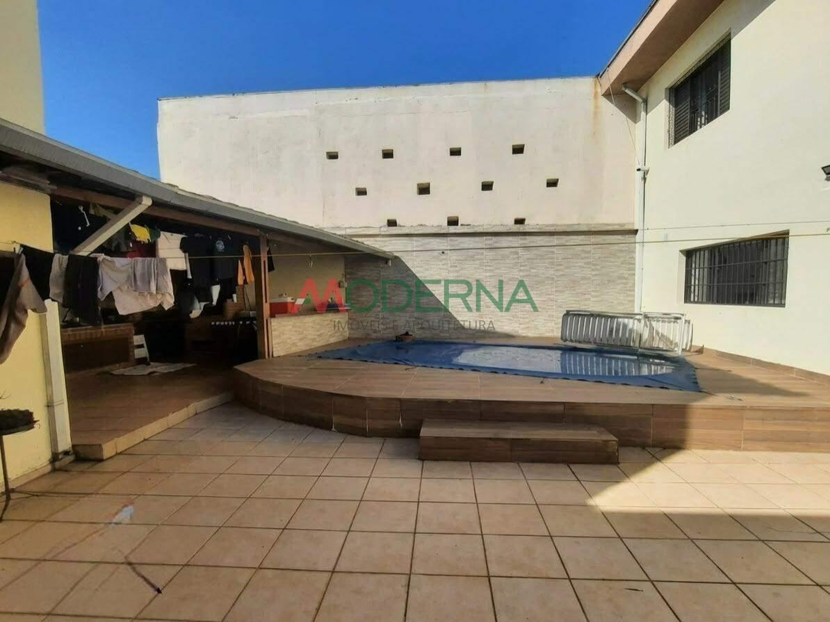 Casa à venda com 4 quartos, 1 suíte, 3 vagas e 300m² no Rudge Ramos, São Bernardo do Campo (SP) — foto 18 de 19