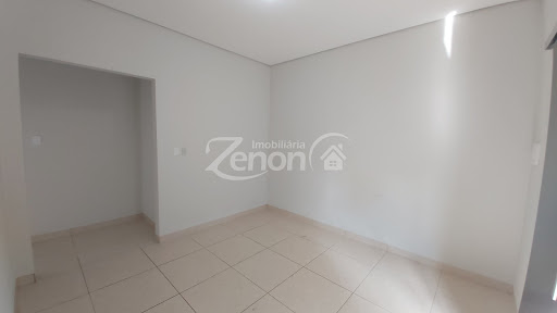 Apartamento Kitnet em Centro  -  Adamantina
