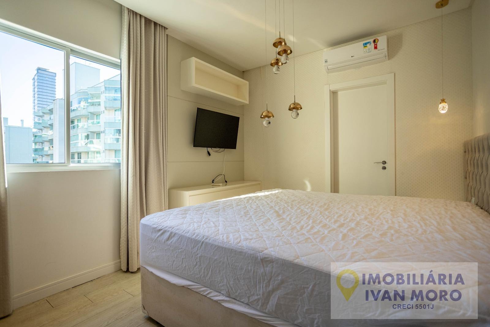 Apartamento à venda com 3 quartos, 3 suítes, 2 vagas e 130m² no Meia Praia, Itapema (SC) — foto 18 de 30