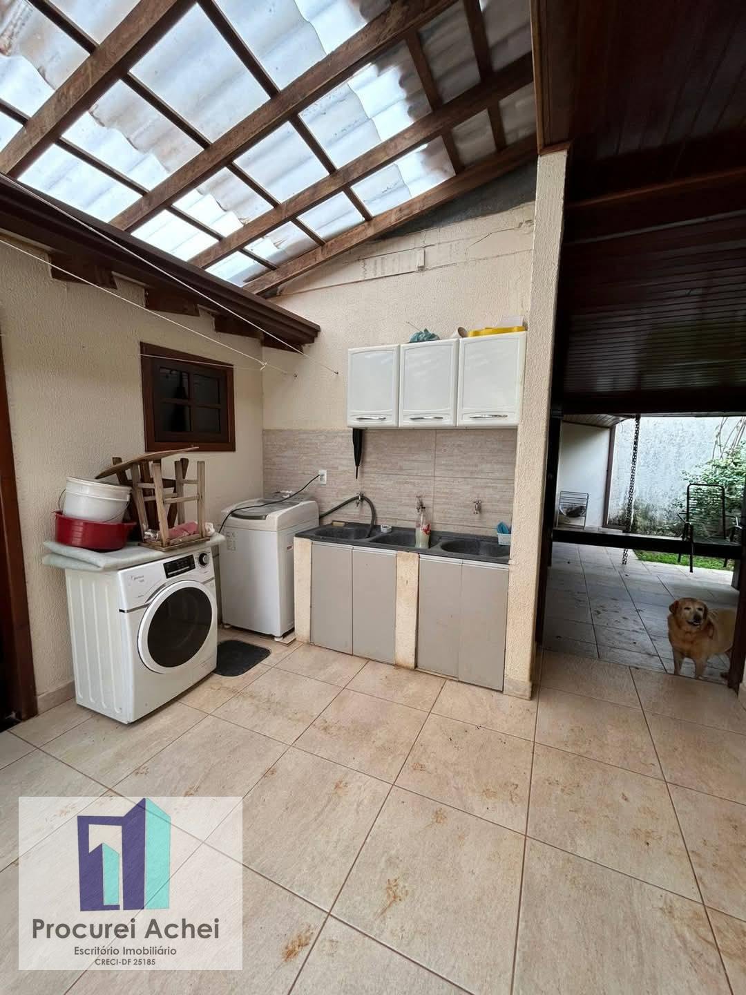 Casa à venda com 3 quartos, 2 suítes, 4 vagas e 926m² no Setor Habitacional Vicente Pires, Brasília (DF) — foto 26 de 27