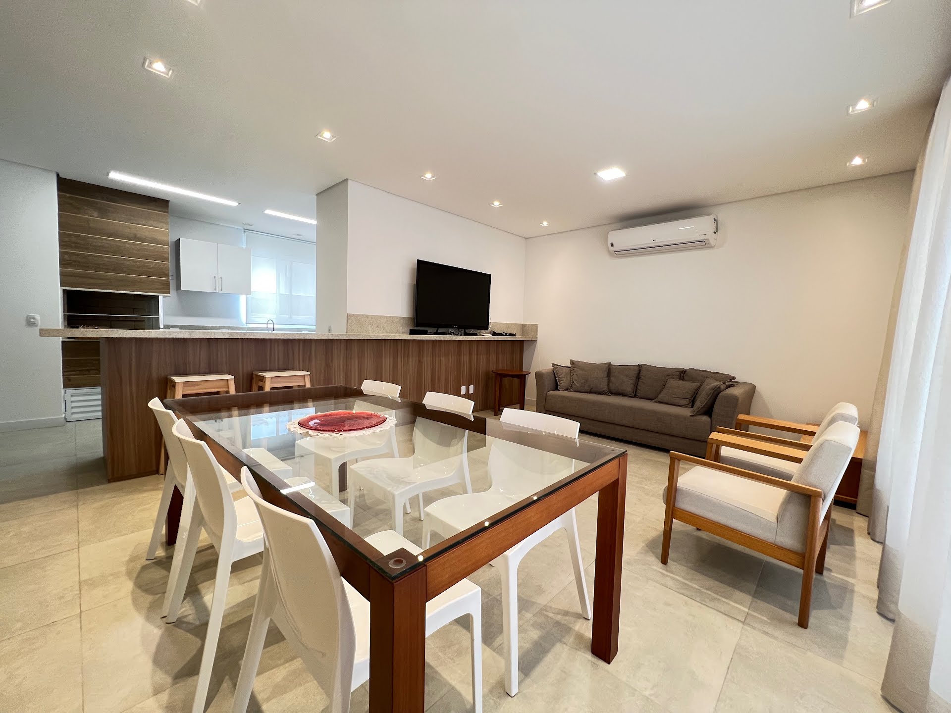 Casa à venda com 2 quartos, 1 suíte, 2 vagas e 180m² no Jurerê, Florianópolis (SC) — foto 15 de 15