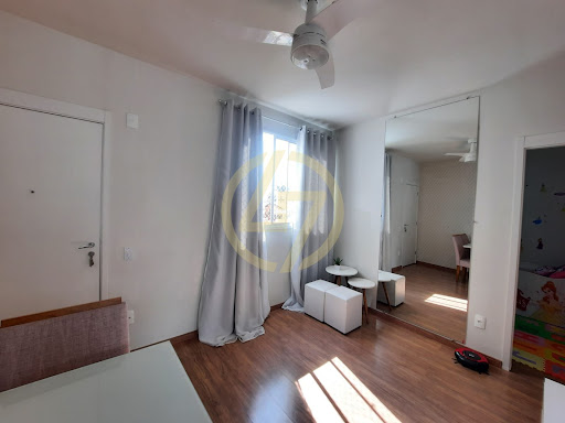 Sala c/ piso laminado