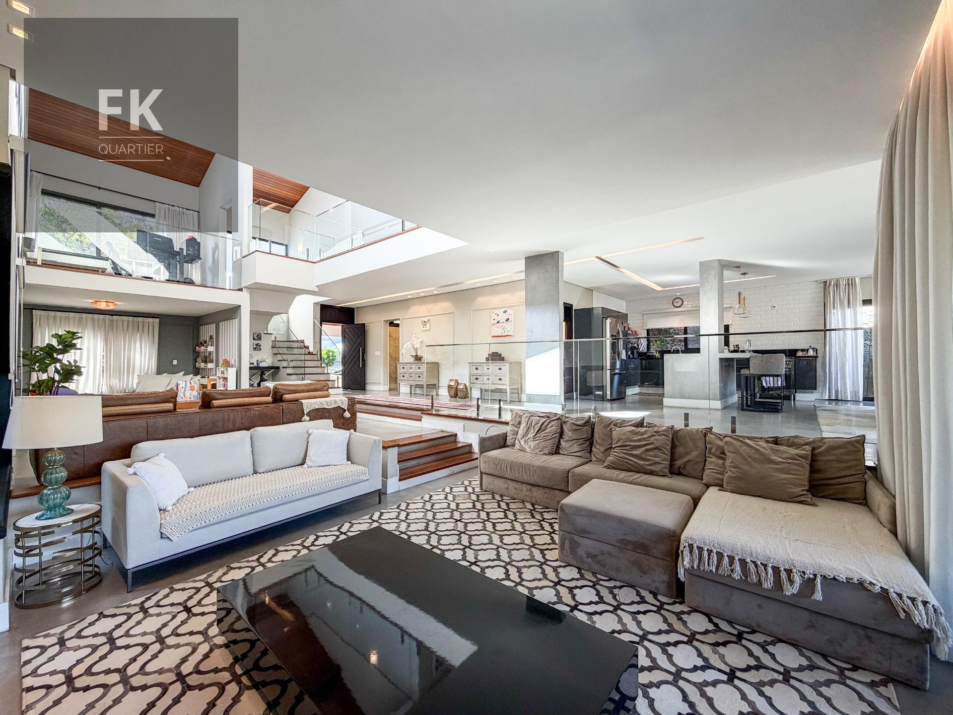 Casa à venda com 4 quartos, 5 banheiros, 6 vagas e 400m² no Alphaville Residencial Dois, Barueri — foto principal