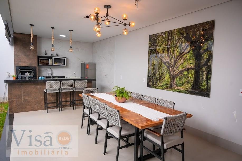 Casa à venda com 4 quartos, 4 suítes e 5 vagas no Centro, Paracatu (MG) — foto 14 de 30