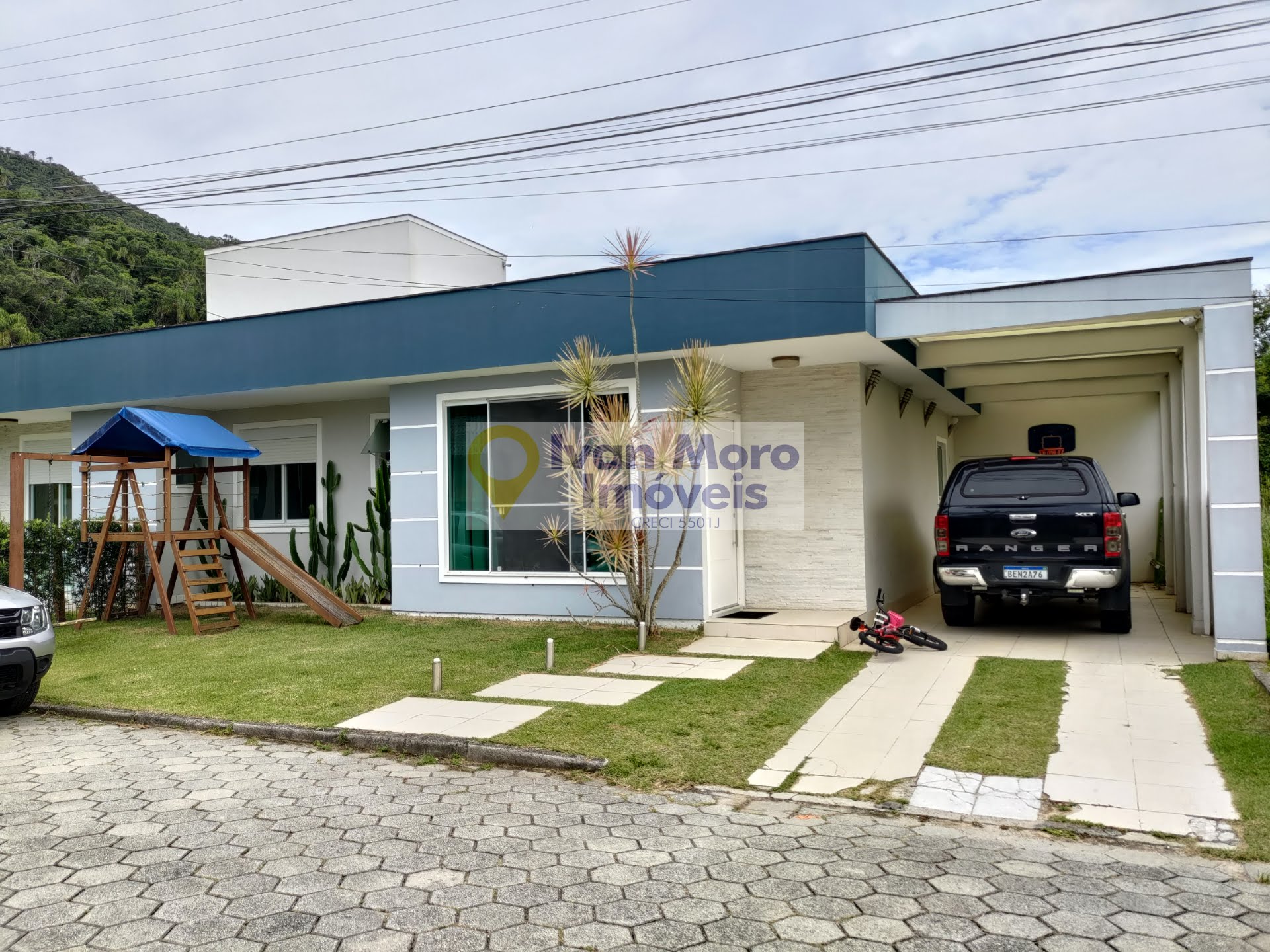 Casa à venda com 4 quartos, 3 suítes, 2 vagas e 224m² no Cachoeira do Bom Jesus, Florianópolis (SC) — foto 2 de 30