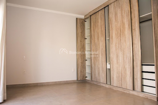 Casa, 6 quartos, 250 m² - Foto 13