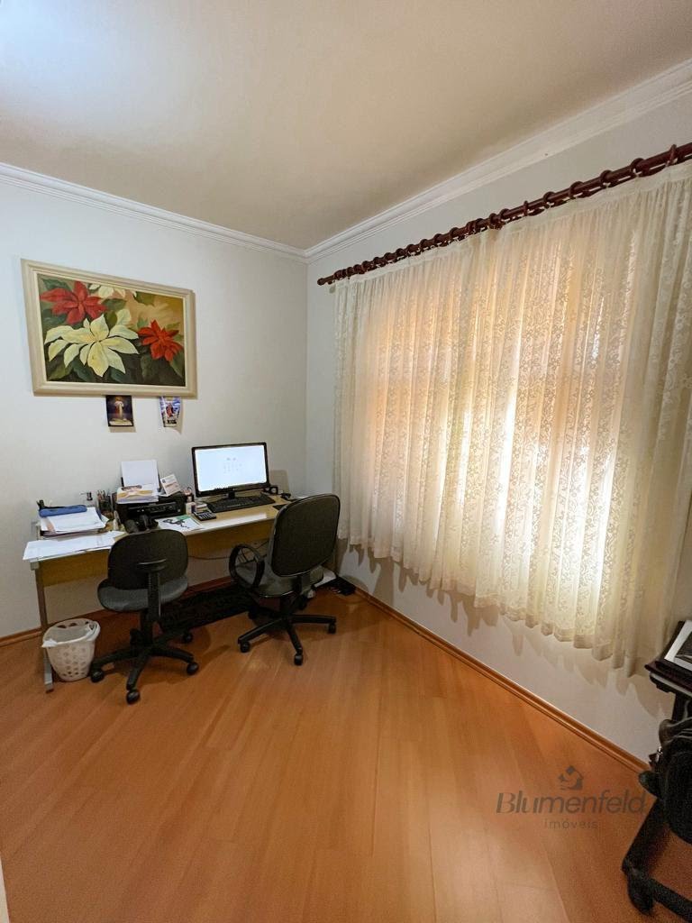 Casa à venda com 3 quartos, 3 suítes, 2 vagas e 315m² no Condomínio Arujazinho IV, Arujá (SP) — foto 18 de 26