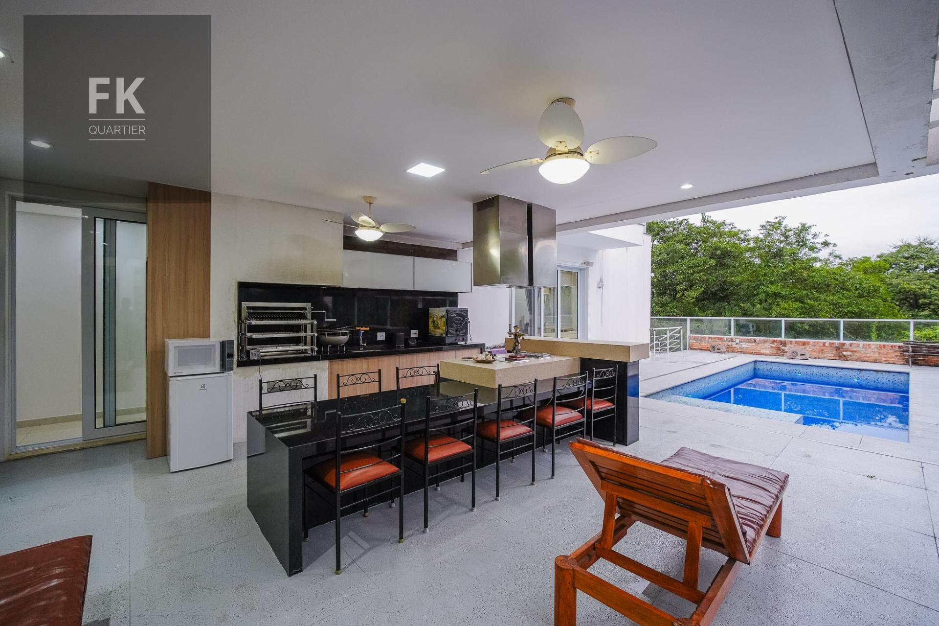 Casa à venda com 5 quartos, 5 suítes, 4 vagas e 598m² no Alphaville, Santana de Parnaíba (SP) — foto 9 de 30