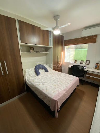 Apartamento térreo com 2 quartos com suíte