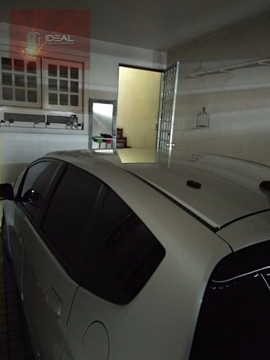 Casa Duplex com aptidão de ser Comercial e Residencial - Garagem
