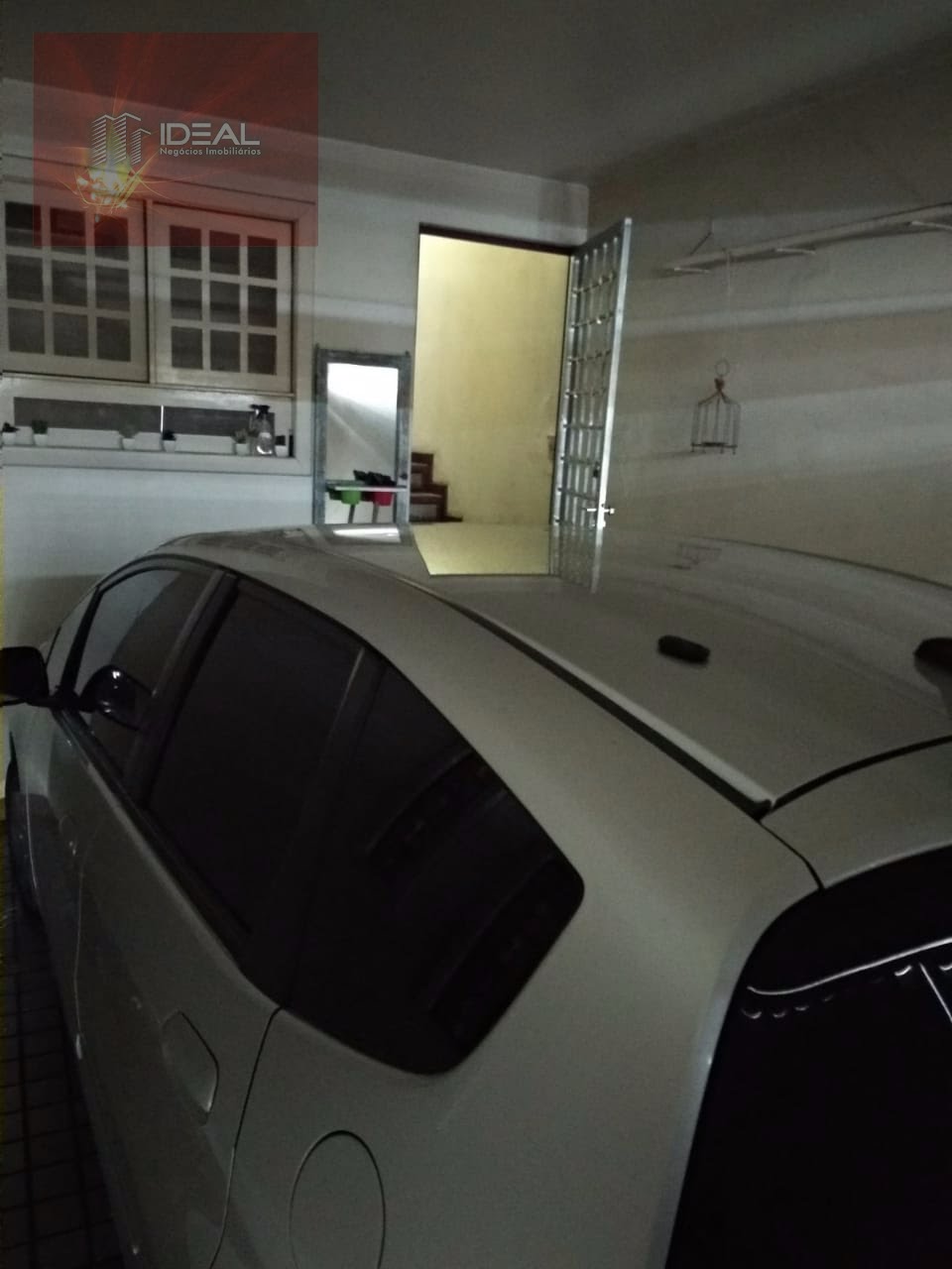Casa Duplex com aptidão de ser Comercial e Residencial - Garagem