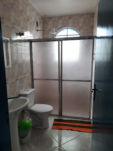 Banheiro social dos dormitórios
