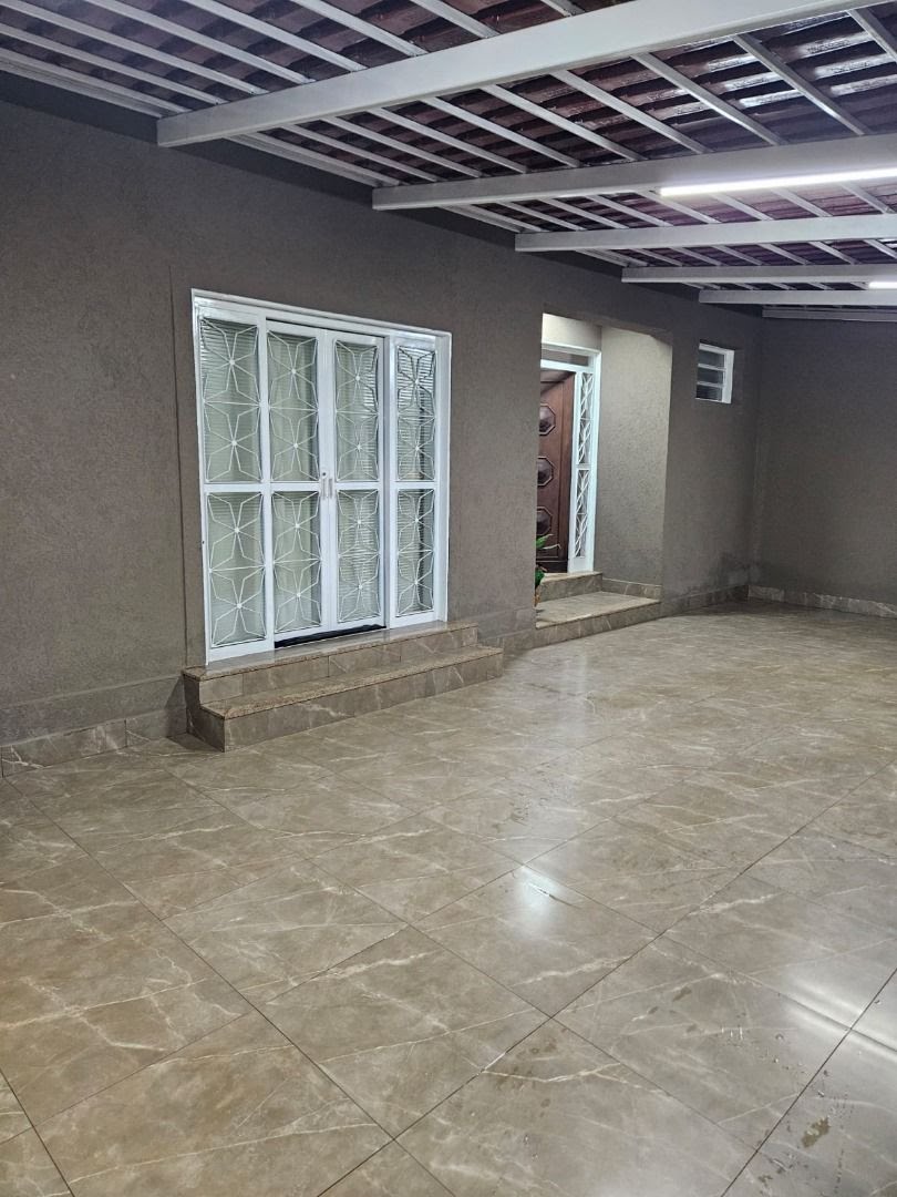 Casa à venda com 3 quartos, 1 suíte, 3 vagas e 280m² no Parque Industrial Lagoinha, Ribeirão Preto (SP) — foto 2 de 30