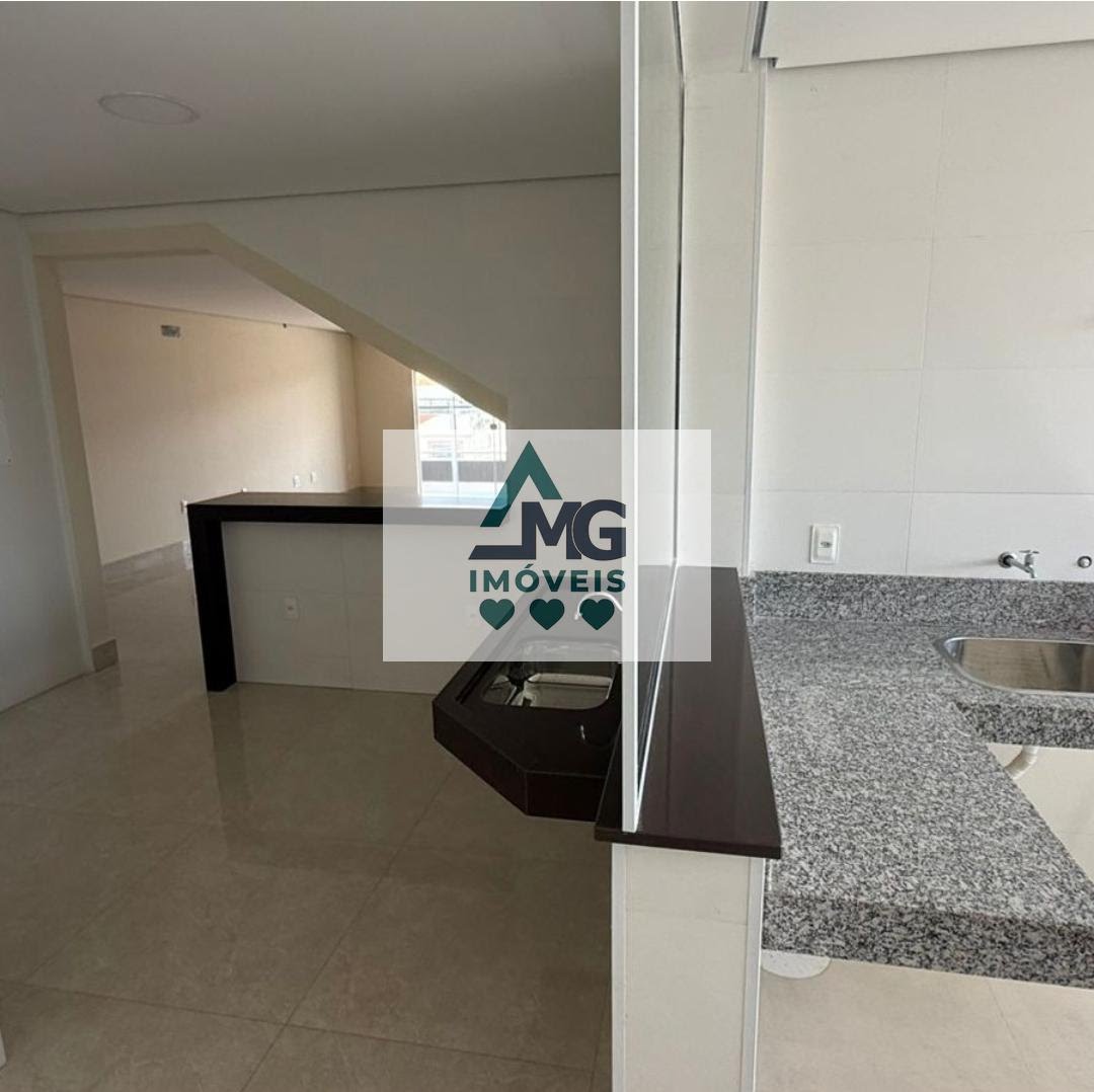 Cobertura à venda com 4 quartos, 2 suítes e 2 vagas no Centro, Três Corações (MG) — foto 6 de 10