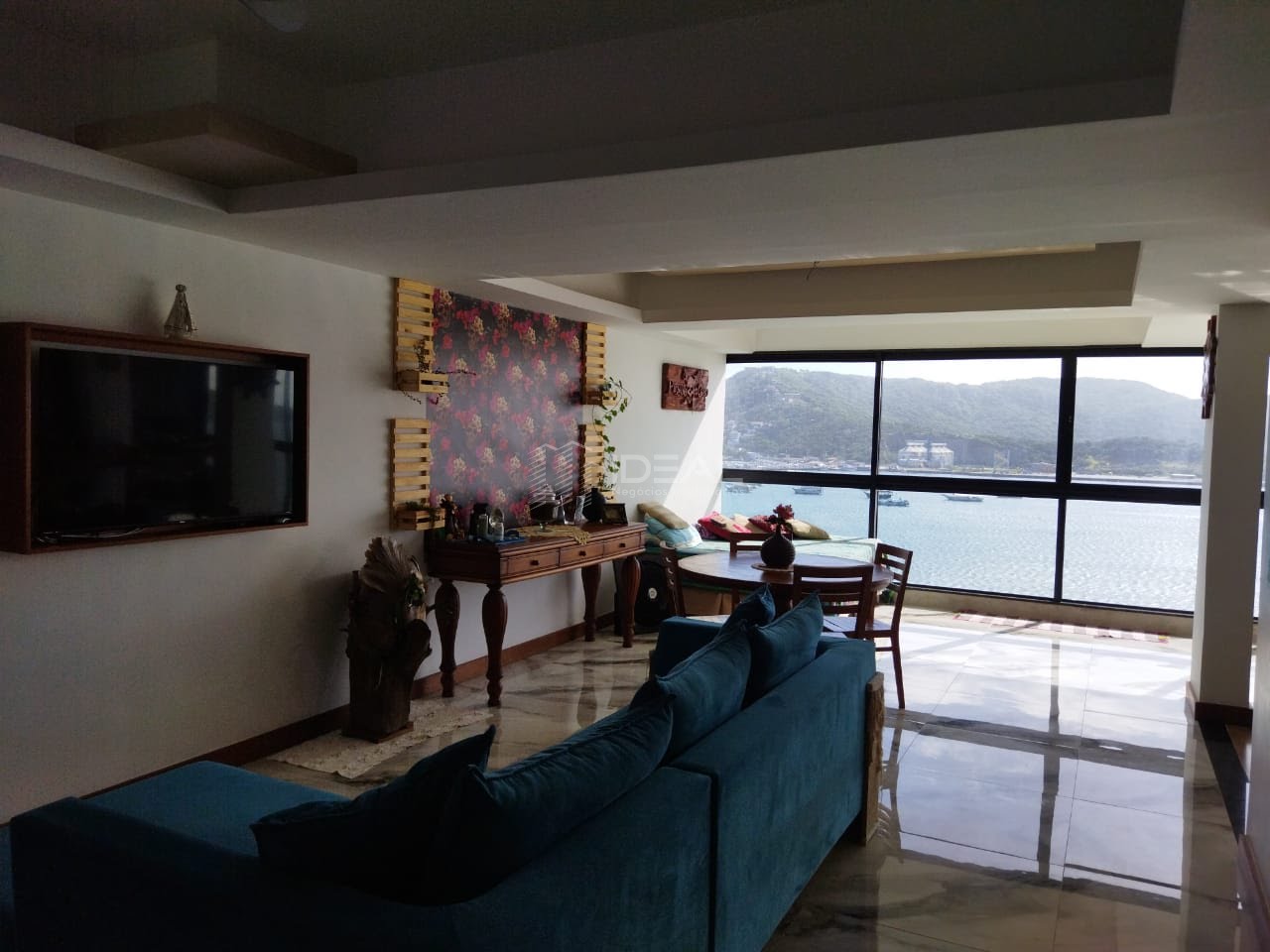 Casa à venda com 4 quartos, 3 suítes, 5 vagas e 500m² no Centro, Arraial do Cabo (RJ) — foto 11 de 21
