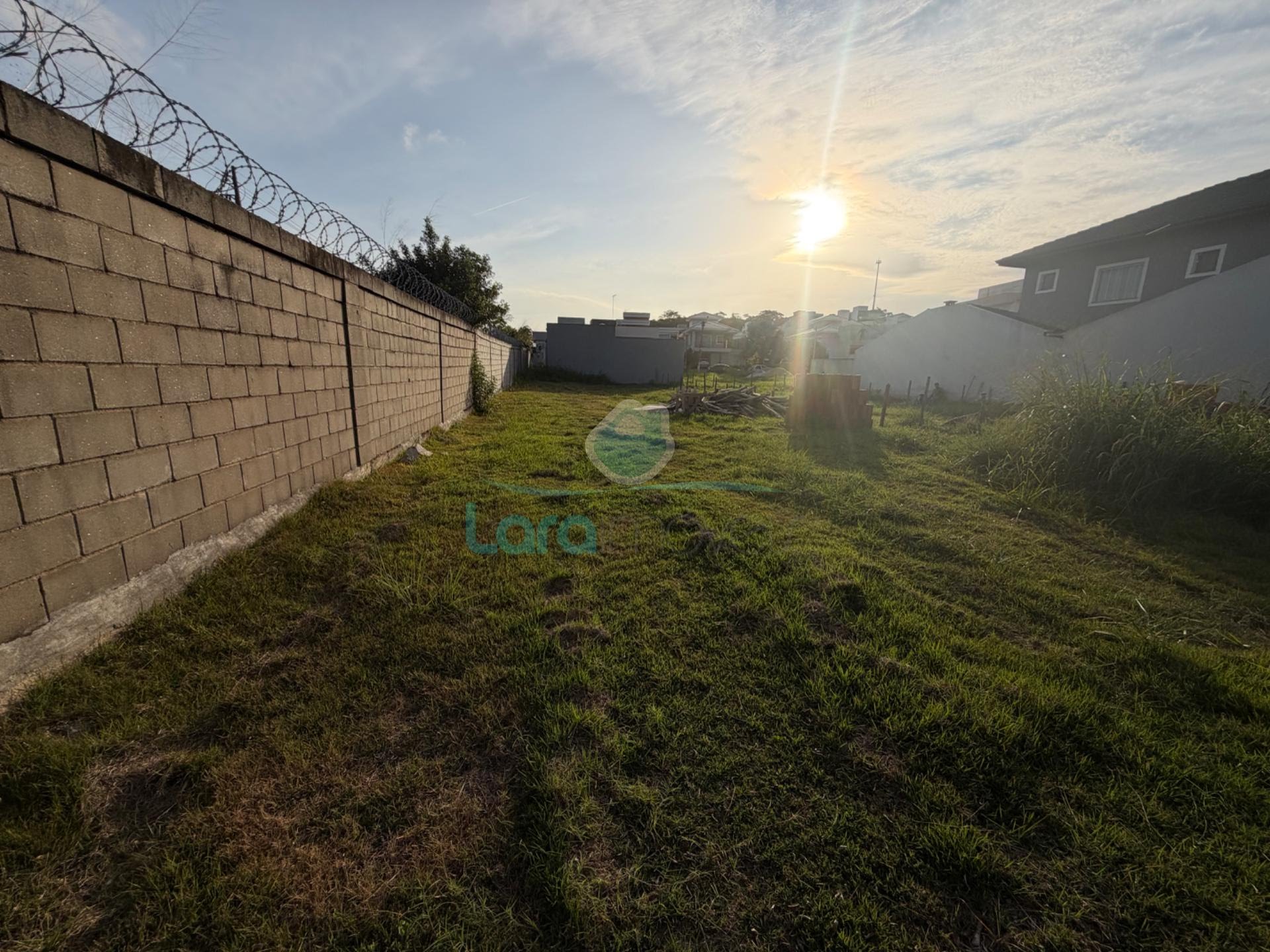 Terreno à venda com 300m² de terreno no Lagoa, Macaé — foto principal