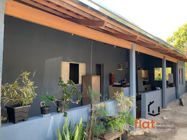 Casa à Venda em Tavares de Minas, Pará de Minas – 2 Quartos, R$340mil